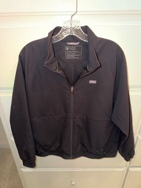 women's Black Sydney - Scrub Jacket